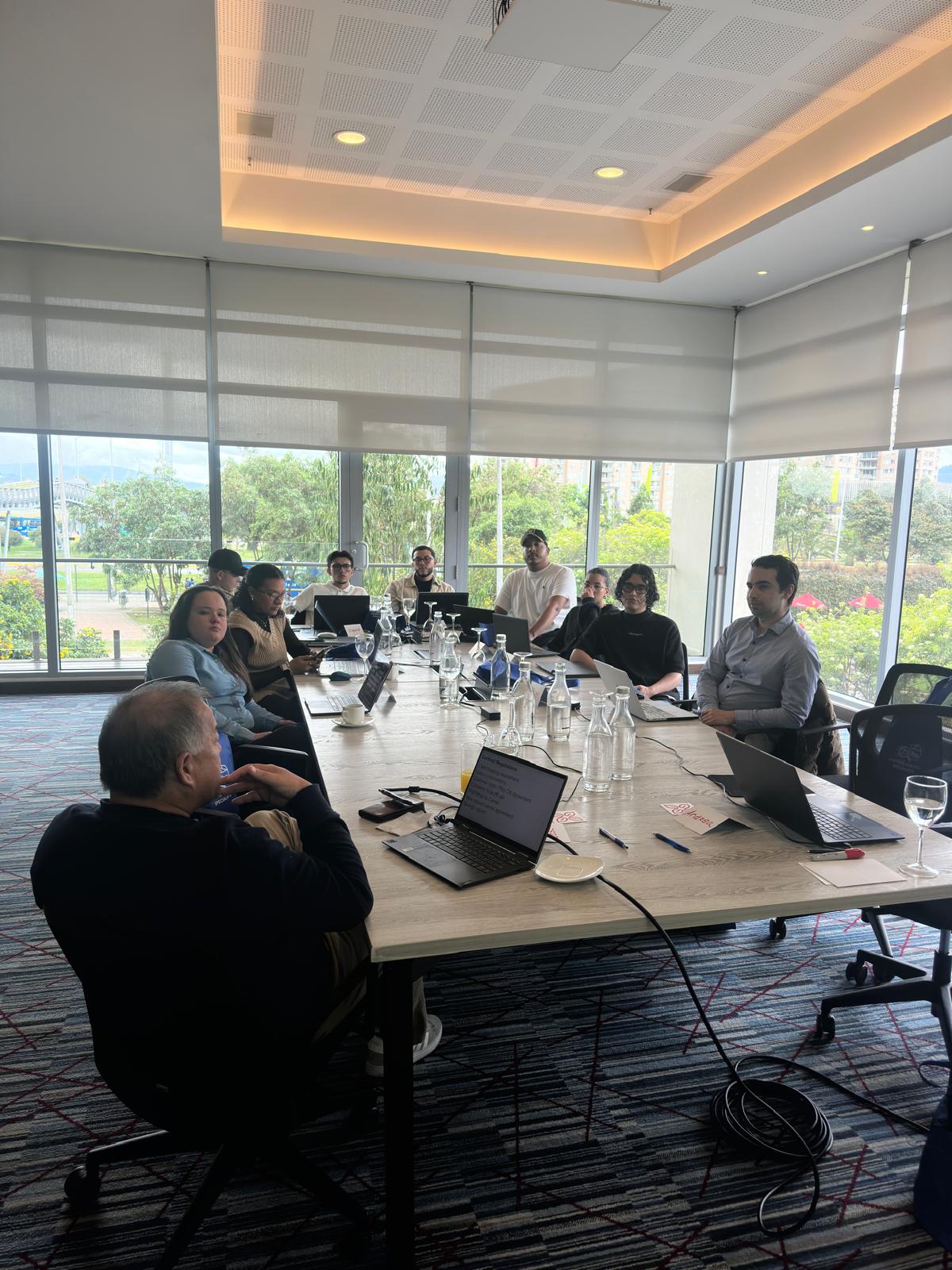 71lbs team meeting